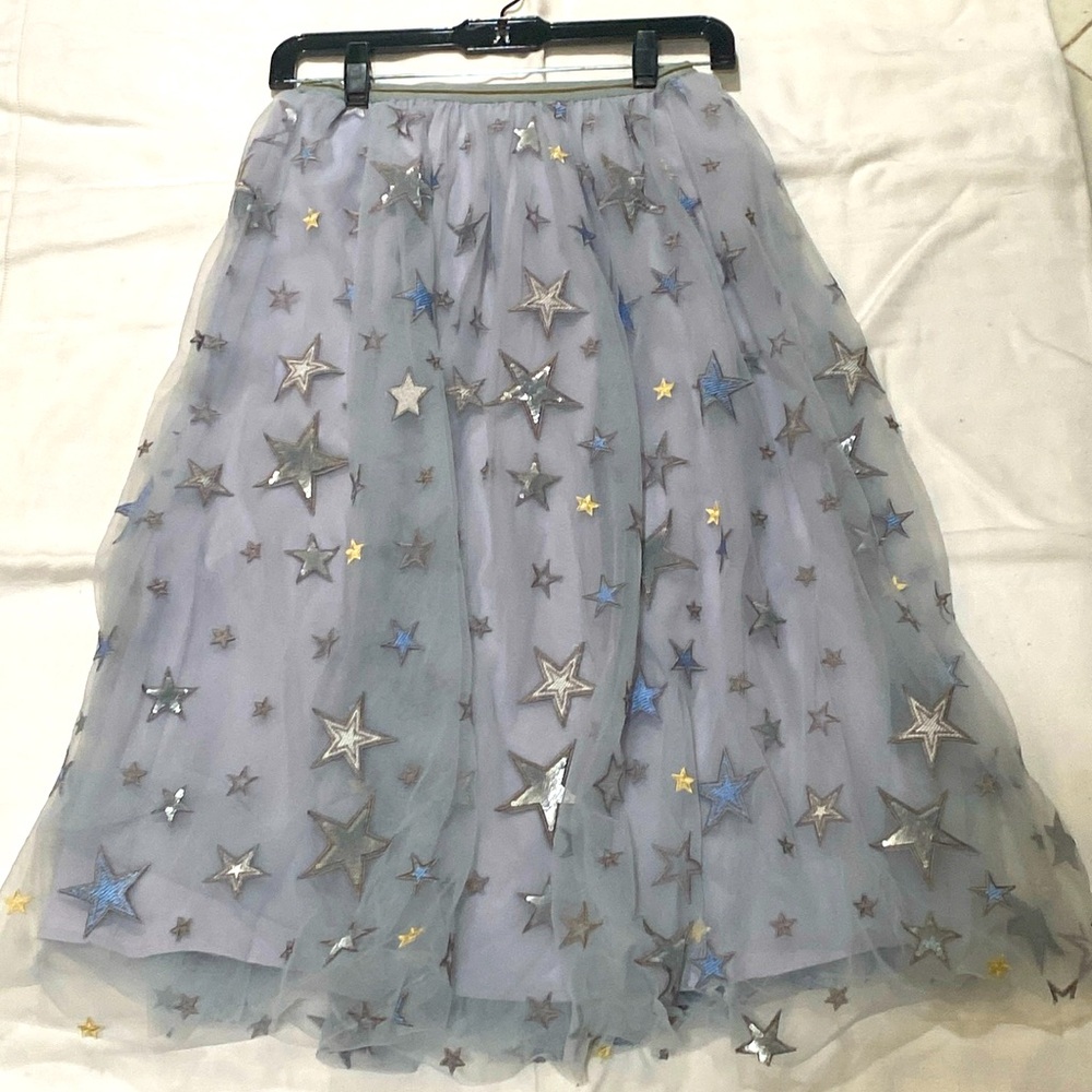 A BEAUTIFUL TULLE COSTUME TUTU STARS SKIRT  BEADED ELASTIC WAIST WILL FIT S M L